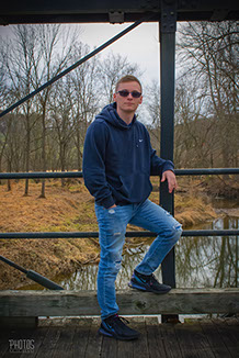 Jesse, Senior Portrait