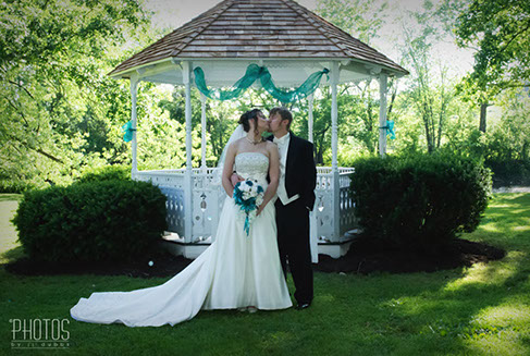Shawnee & Vinnie, The Edgewater Inn