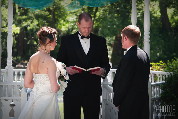 Shawnee & Vinnie, The Edgewater Inn
